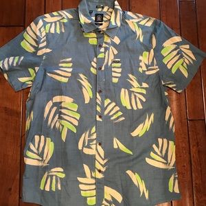 Volcom Hawaiian button down shirt